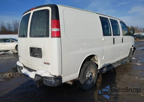 2021 GMC Savana Cargo Rwd 2500 Regular Wheelbase Work Van z USA, uszkodzony, nr VIN 1GTW7AF72M1254793